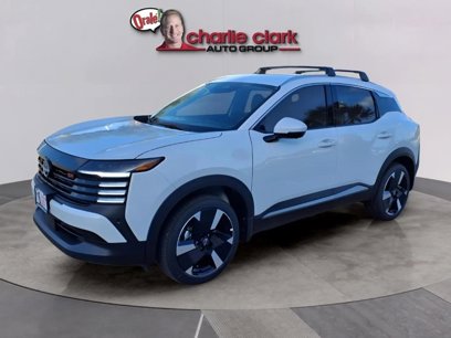 New 2025 Nissan Kicks SR