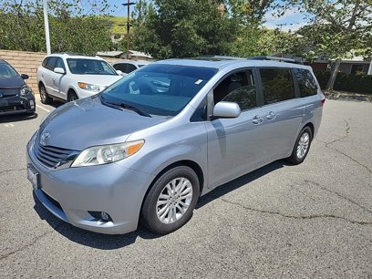 Used 2017 Toyota Sienna XLE