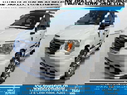 Used 2012 Chrysler Town & Country Limited w/ Luxury Group