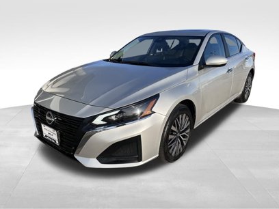 Used 2024 Nissan Altima 2.5 SV w/ SV Premium Package