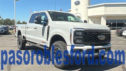 New 2025 Ford F250 XLT w/ Black Appearance Package