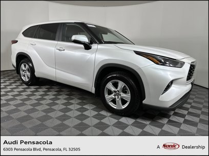 Used 2023 Toyota Highlander LE