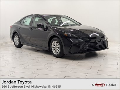 New 2025 Toyota Camry LE