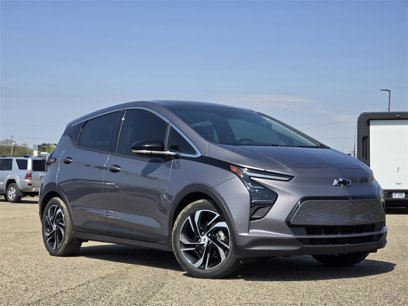 Used 2022 Chevrolet Bolt LT w/ Infotainment Package