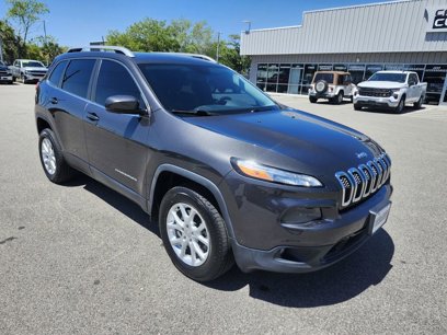 Used 2017 Jeep Cherokee Latitude w/ Safety/Convenience Group