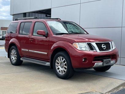 Used 2010 Nissan Pathfinder LE w/ Navigation Pkg