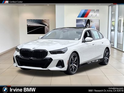 New 2025 BMW 550e xDrive w/ Premium Package