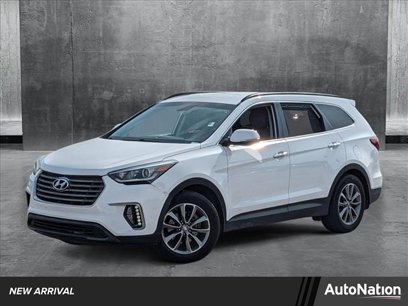Used 2017 Hyundai Santa Fe SE w/ SE Premium Package 02
