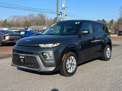Used 2022 Kia Soul LX w/ Technology Package