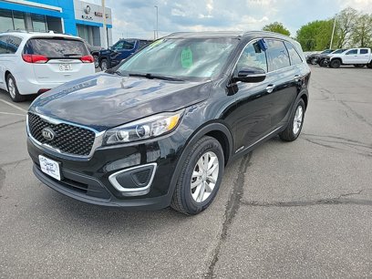 Used 2017 Kia Sorento LX w/ LX V6 Convenience Package