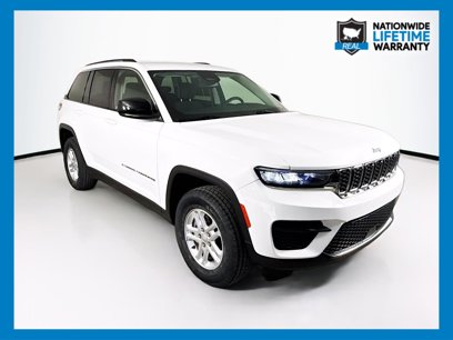 Used 2023 Jeep Grand Cherokee Laredo