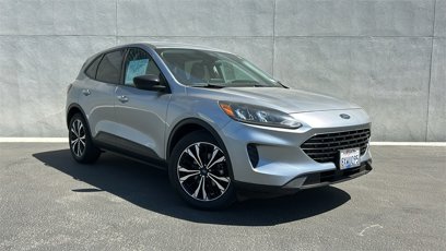 Certified 2021 Ford Escape SE w/ SE Sport Appearance Package