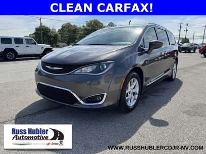Used 2020 Chrysler Pacifica Touring-L w/ Tire & Wheel Group