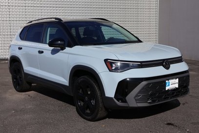 New 2025 Volkswagen Taos SE