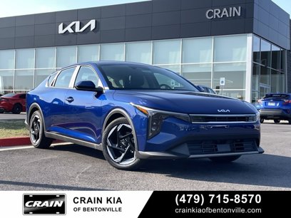 New 2025 Kia K4 EX