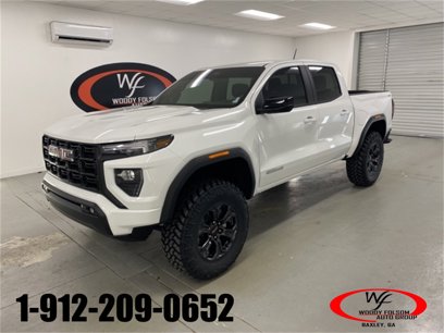 New 2025 GMC Canyon Elevation w/ Convenience Package