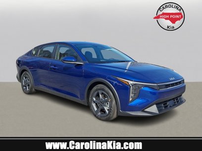 New 2025 Kia K4 LXS