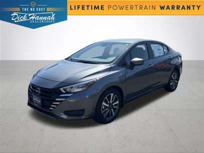 New 2025 Nissan Versa SV w/ Trunk Package