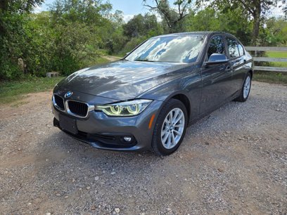 Used 2018 BMW 320i Sedan w/ Convenience Package