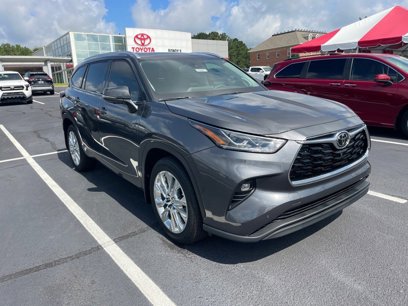 New 2025 Toyota Highlander Limited