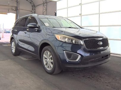 Used 2017 Kia Sorento LX w/ LX Convenience Package
