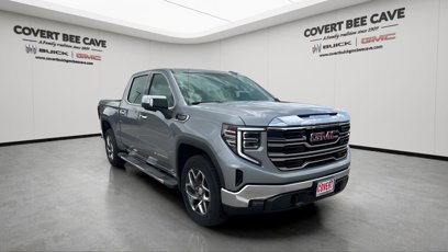 New 2025 GMC Sierra 1500 SLT