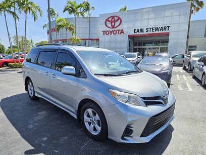 Used 2020 Toyota Sienna LE