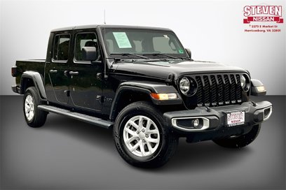 Used 2023 Jeep Gladiator Sport
