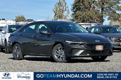 New 2025 Hyundai Elantra Blue