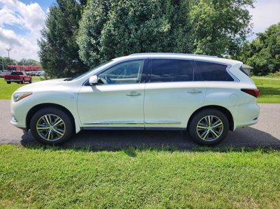 Used 2016 INFINITI QX60 AWD w/ Driver Assistance Package