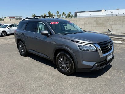 Certified 2022 Nissan Pathfinder SV
