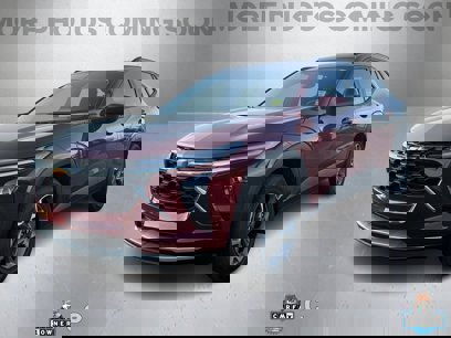 Certified 2025 Chevrolet Trax LT w/ Driver Confidence Package
