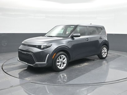Used 2023 Kia Soul LX w/ Option Group 015