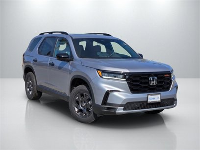 New 2025 Honda Pilot TrailSport