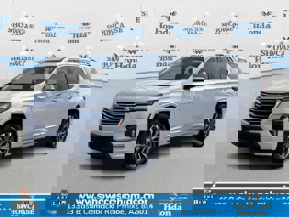 Used 2023 Chevrolet Traverse Premier