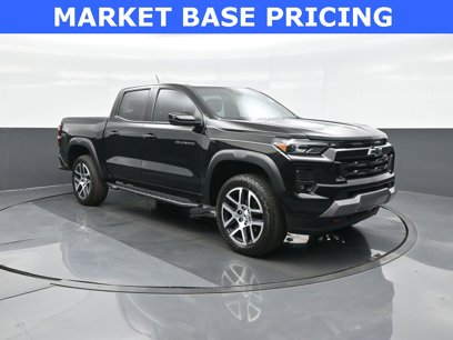 Used 2024 Chevrolet Colorado Z71 w/ Z71 Convenience Package 2