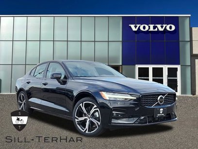 New 2024 Volvo S60 B5 Core w/ Climate Package
