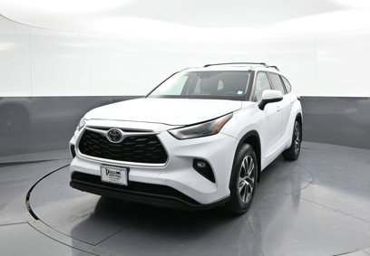 Certified 2022 Toyota Highlander XLE