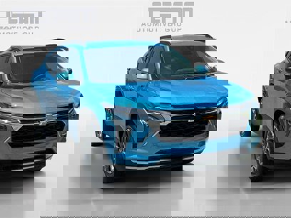 New 2025 Chevrolet Trax LT w/ Driver Confidence Package