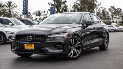 Used 2025 Volvo S60 B5 Core