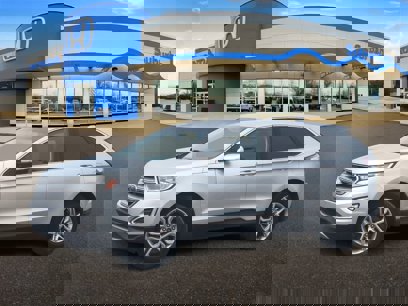 Used 2016 Ford Edge Titanium w/ Technology Package