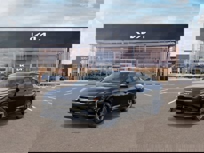 New 2025 Kia K4 LXS