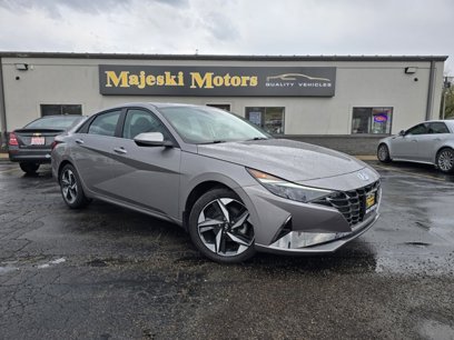 Used 2023 Hyundai Elantra Limited