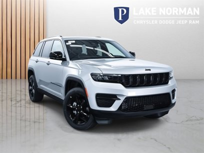 New 2025 Jeep Grand Cherokee Altitude