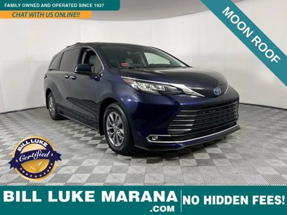 Used 2023 Toyota Sienna XLE