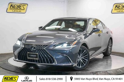 Certified 2025 Lexus ES 300h w/ Premium Package