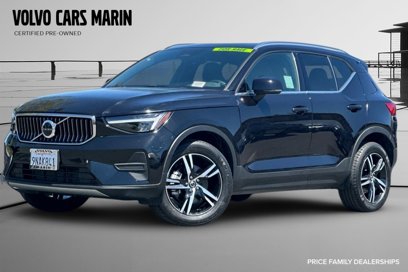 Certified 2025 Volvo XC40 B5 Core