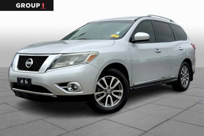 Used 2015 Nissan Pathfinder SL w/ SL Tech Package