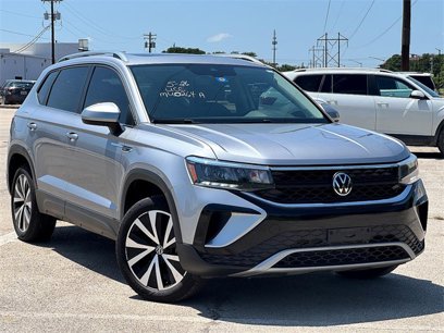 Certified 2023 Volkswagen Taos SE w/ Panoramic Sunroof Package