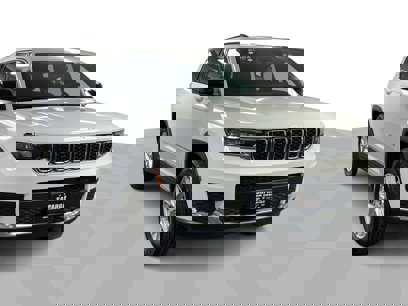 Used 2024 Jeep Grand Cherokee L Laredo